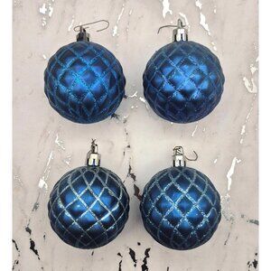 Pretty Set of 4 Christmas Ornaments Blue Glitter Plaid Classic Quilted Look